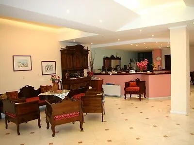 Hotel New Haroula 3*